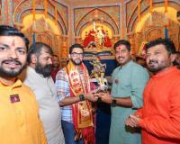 Ganeshotsav 2024 Photo – आदित्य ठाकरे यांनी घेतले भाऊसाहेब रंगारी गणपतीचे दर्शन