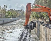 बारा कोटी एकाच ठेकेदाराच्या घशात घालण्याचा घाट कशाला, लोणावळ्यातील नागरिकांचा संतप्त सवाल