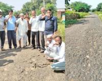 वर्षापूर्वी रस्ताकामाचे उद्घाटन होऊनही अद्याप डांबरीकरण नाही; रस्त्यासाठी वाळकी ग्रामस्थांचा शिमगा