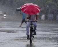 IMD Weather Forecast : महाराष्ट्राला पाऊस झोडपणार, राज्यावर तिहेरी संकट, आयएमडीकडून धोक्याचा इशारा