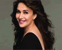 Madhuri Dixit: ‘त्या’ मोठ्या निर्णयामुळे ‘धक धक गर्ल’ होणार मालामाल, महिन्याल्या कमवणार इतके पैसे