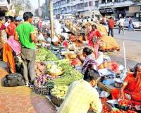 डोमिसाईल लागणारच मुद्दा भरकटवू नका! हायकोर्टाने फेरीवाल्यांना फटकारले