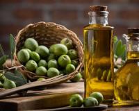 Olive Oil Use: ऑलिव्ह ऑईल खाल्ल्यामुळे आरोग्याला धोका? जाणून घ्या तज्ज्ञांचे मत….